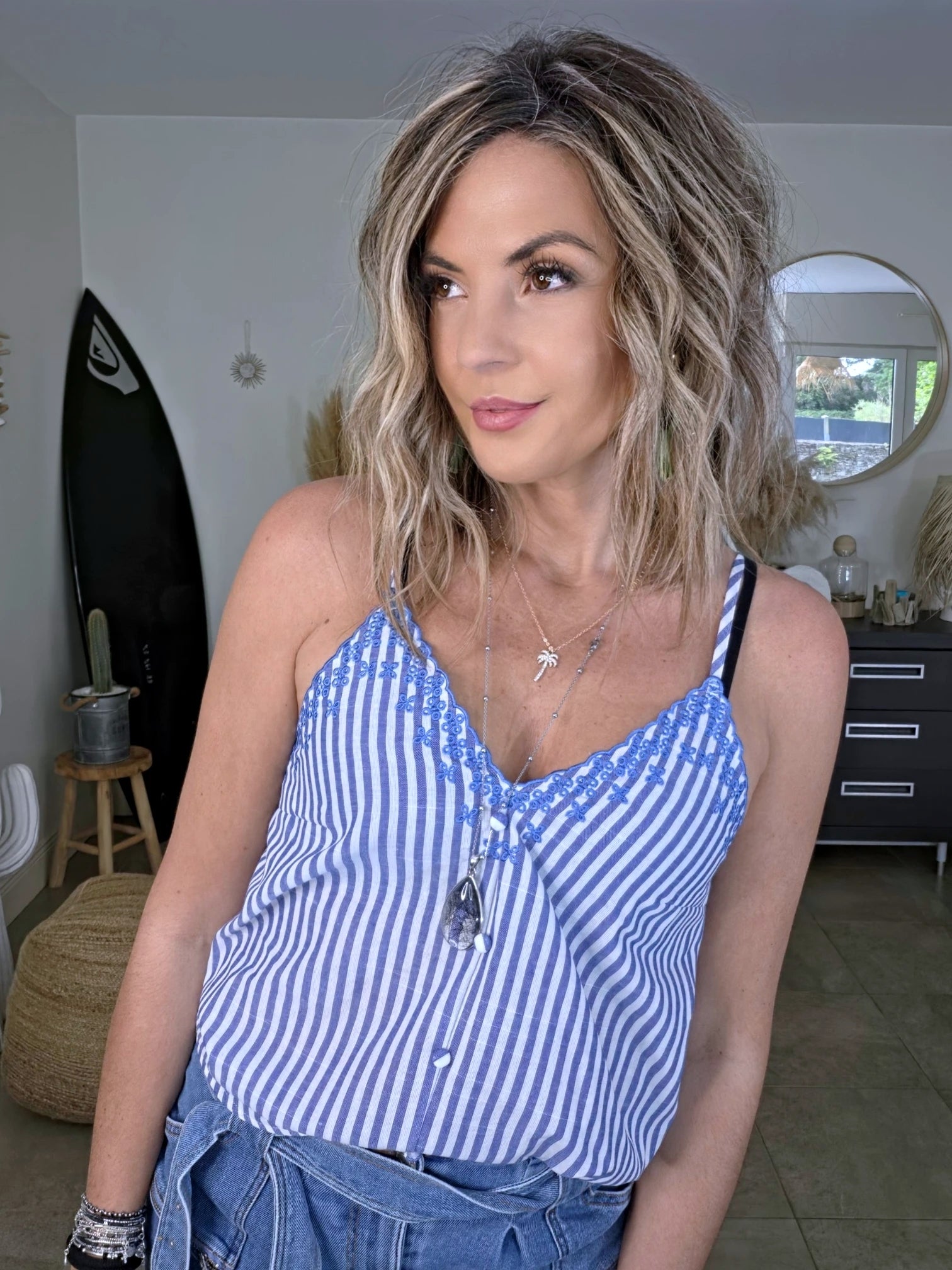 Débardeur à rayures bleues - 𝐌𝐚𝐫𝐢𝐧𝐚𝟒𝟒𝐟𝐚𝐦𝐢𝐥𝐲