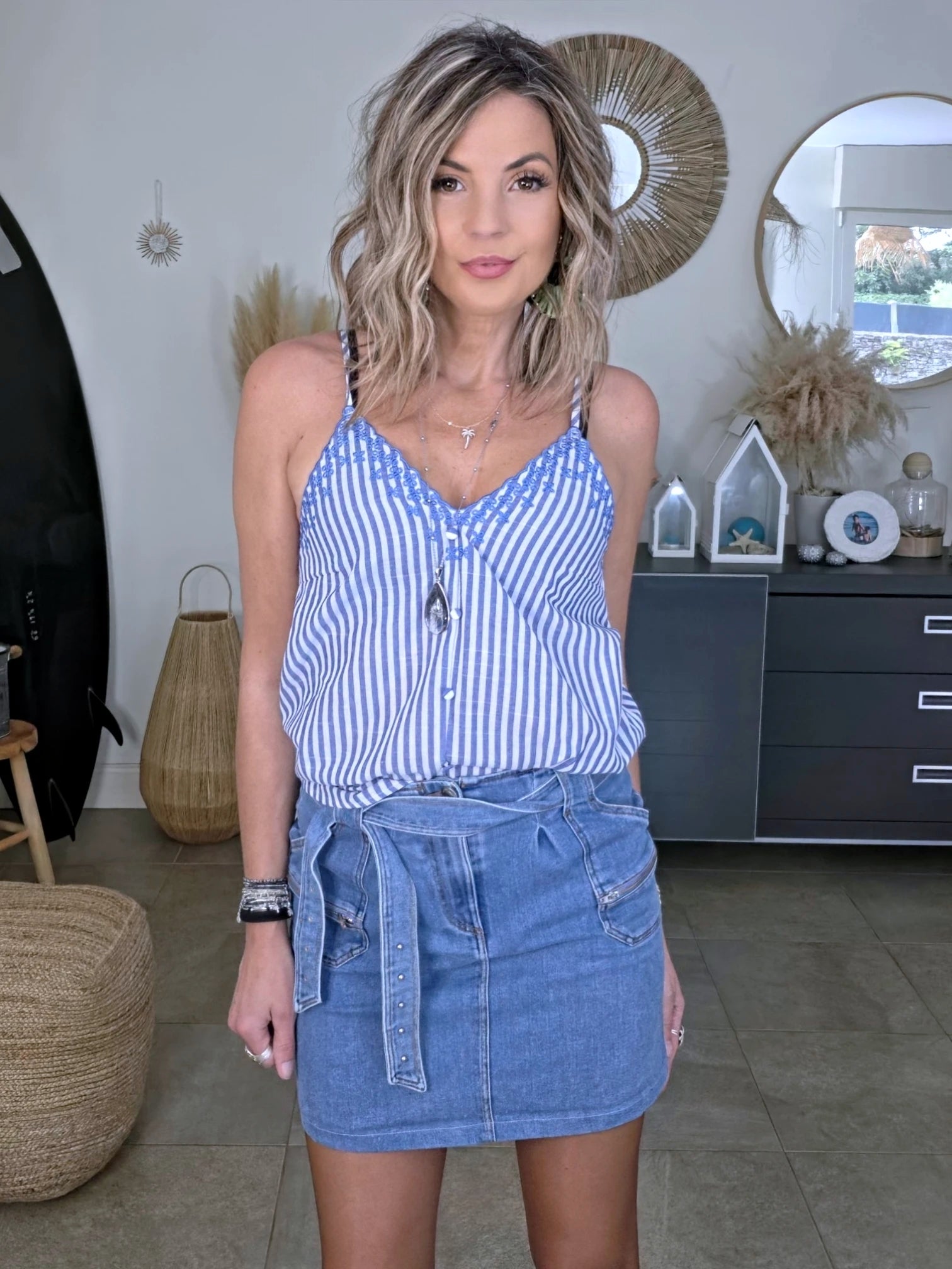 Débardeur à rayures bleues - 𝐌𝐚𝐫𝐢𝐧𝐚𝟒𝟒𝐟𝐚𝐦𝐢𝐥𝐲