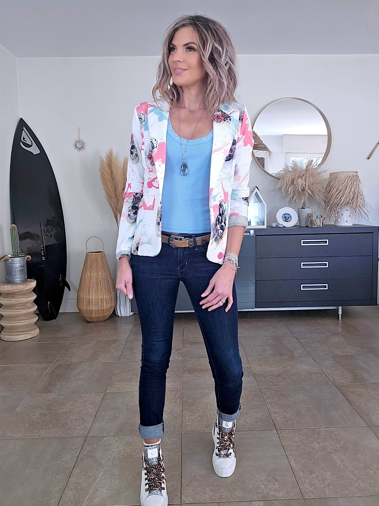 Débardeur bleu à encolure cloutée - 𝐌𝐚𝐫𝐢𝐧𝐚𝟒𝟒𝐟𝐚𝐦𝐢𝐥𝐲