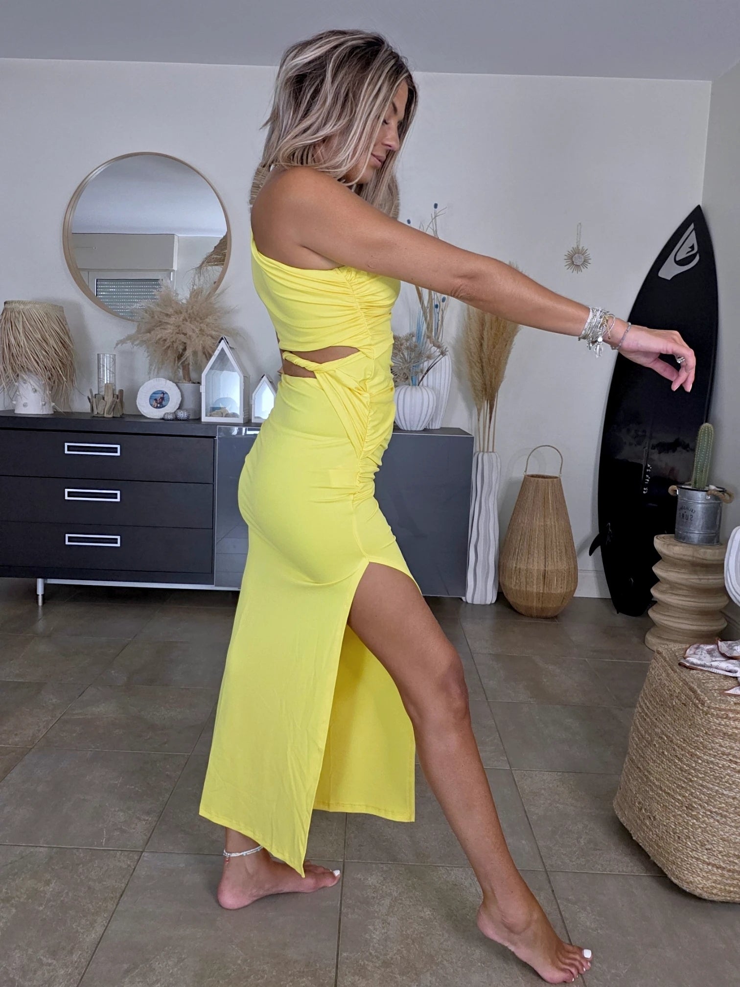 Robe asymétrique jaune