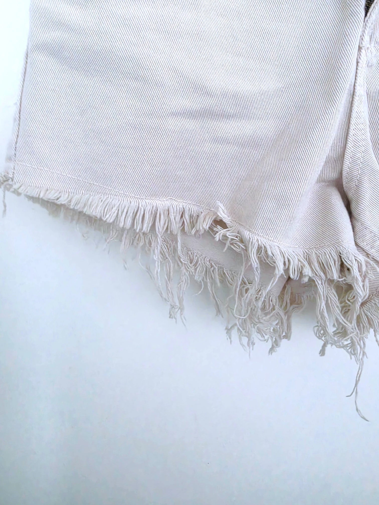 Short en jean beige