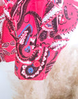 Chemise rouge délavé à imprimé bandana