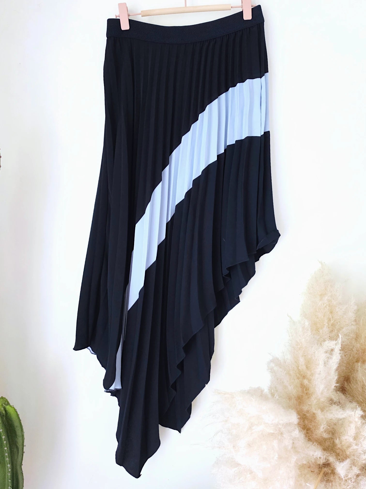 Jupe Plissée asymétrique bleu marine et bleu ciel