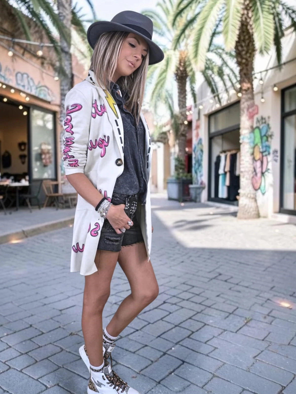 Veste longue en suédine à tags - 𝐌𝐚𝐫𝐢𝐧𝐚𝟒𝟒𝐟𝐚𝐦𝐢𝐥𝐲