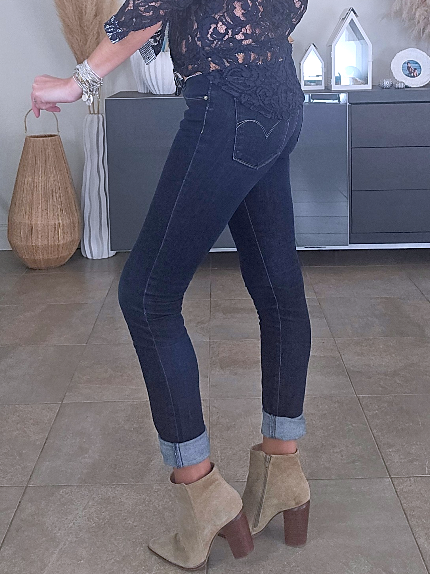 Jean brut demi curve - 𝐌𝐚𝐫𝐢𝐧𝐚𝟒𝟒𝐟𝐚𝐦𝐢𝐥𝐲