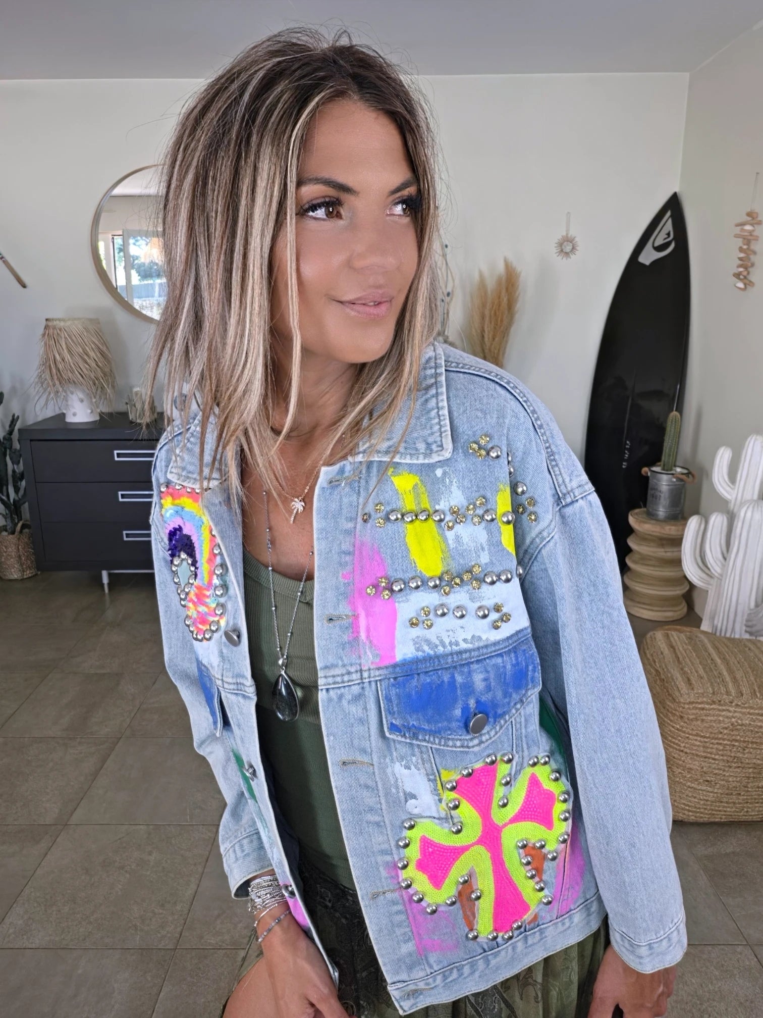 Veste en jean customisée