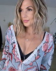 Cardigan ajourée à imprimé fleuri - 𝐌𝐚𝐫𝐢𝐧𝐚𝟒𝟒𝐟𝐚𝐦𝐢𝐥𝐲