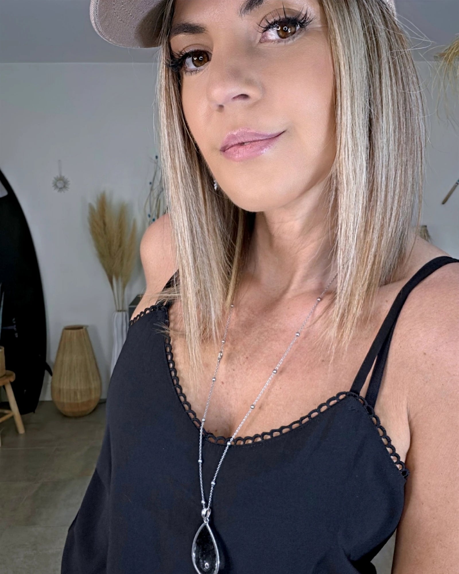 Débardeur Victoria noir - 𝐌𝐚𝐫𝐢𝐧𝐚𝟒𝟒𝐟𝐚𝐦𝐢𝐥𝐲
