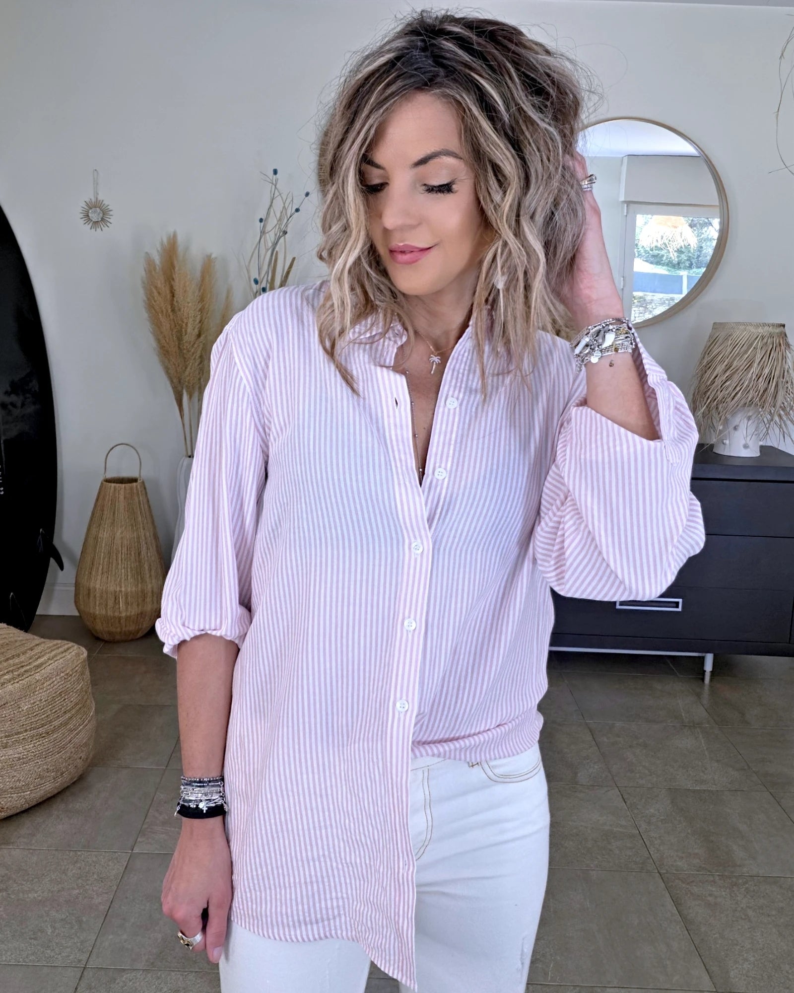 Chemise rayée rose à inscription au dos