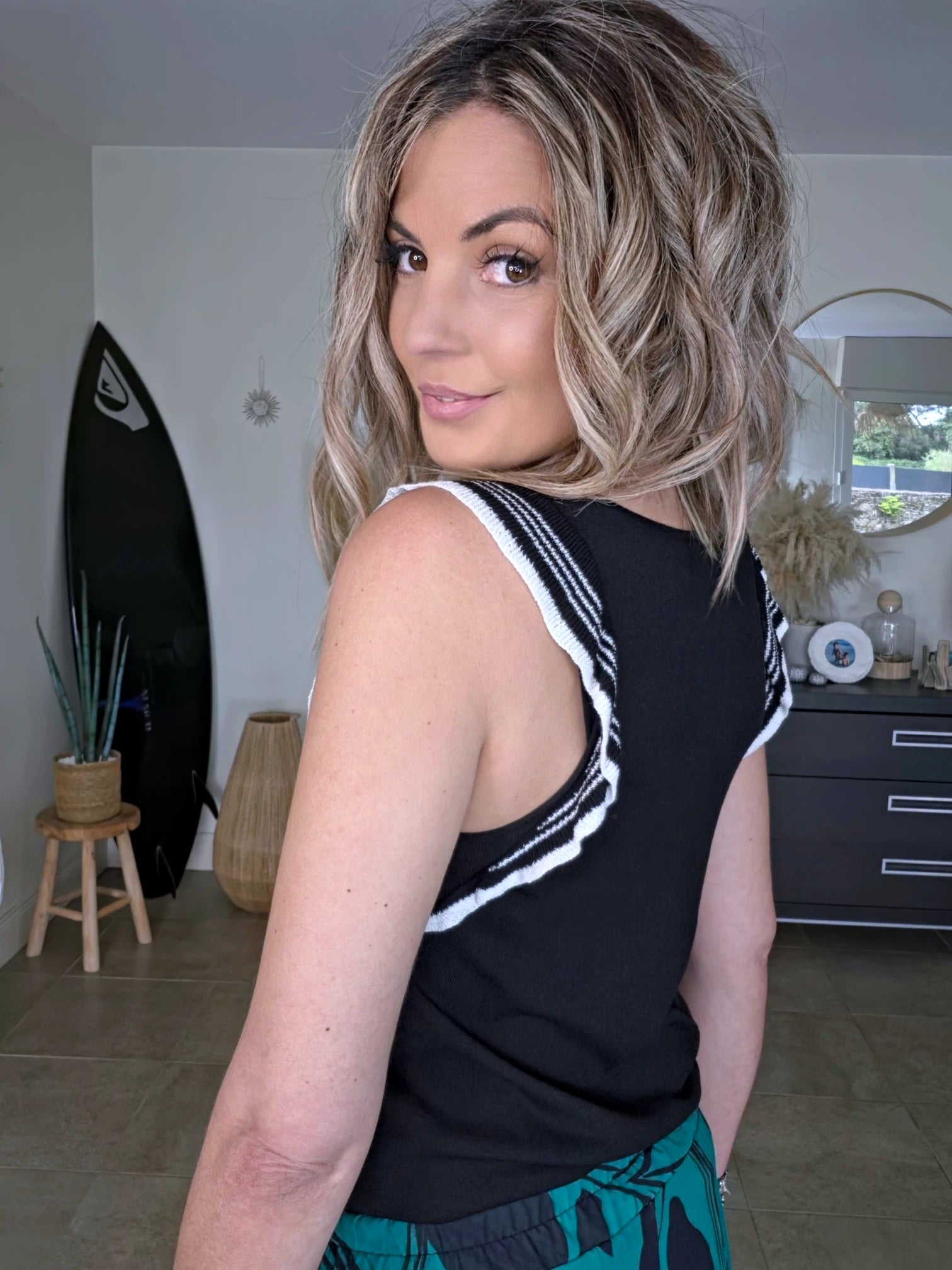 Haut noir à maille fine - 𝐌𝐚𝐫𝐢𝐧𝐚𝟒𝟒𝐟𝐚𝐦𝐢𝐥𝐲
