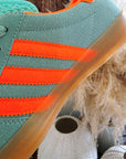 Baskets gazelle Indoor vert d'eau et orange fluo - 𝐌𝐚𝐫𝐢𝐧𝐚𝟒𝟒𝐟𝐚𝐦𝐢𝐥𝐲