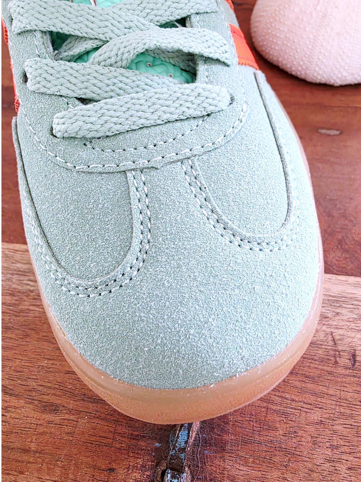 Baskets gazelle Indoor vert d'eau et orange fluo - 𝐌𝐚𝐫𝐢𝐧𝐚𝟒𝟒𝐟𝐚𝐦𝐢𝐥𝐲