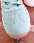 Baskets gazelle Indoor vert d'eau et orange fluo - 𝐌𝐚𝐫𝐢𝐧𝐚𝟒𝟒𝐟𝐚𝐦𝐢𝐥𝐲