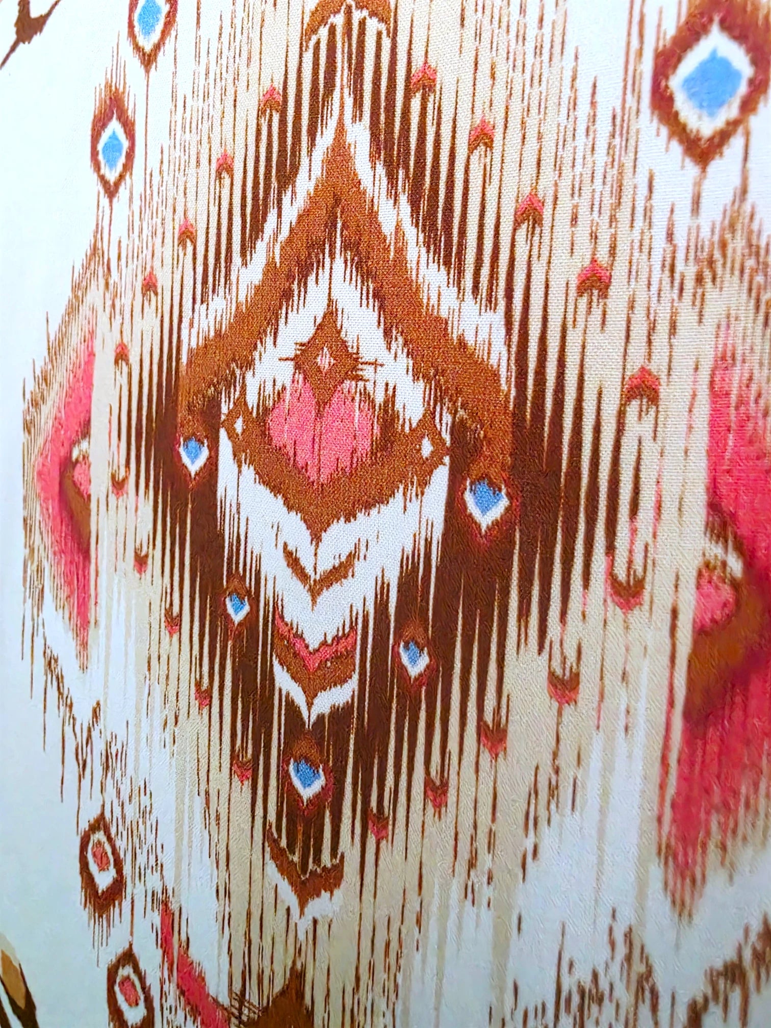 Robe africa à dos ouvert