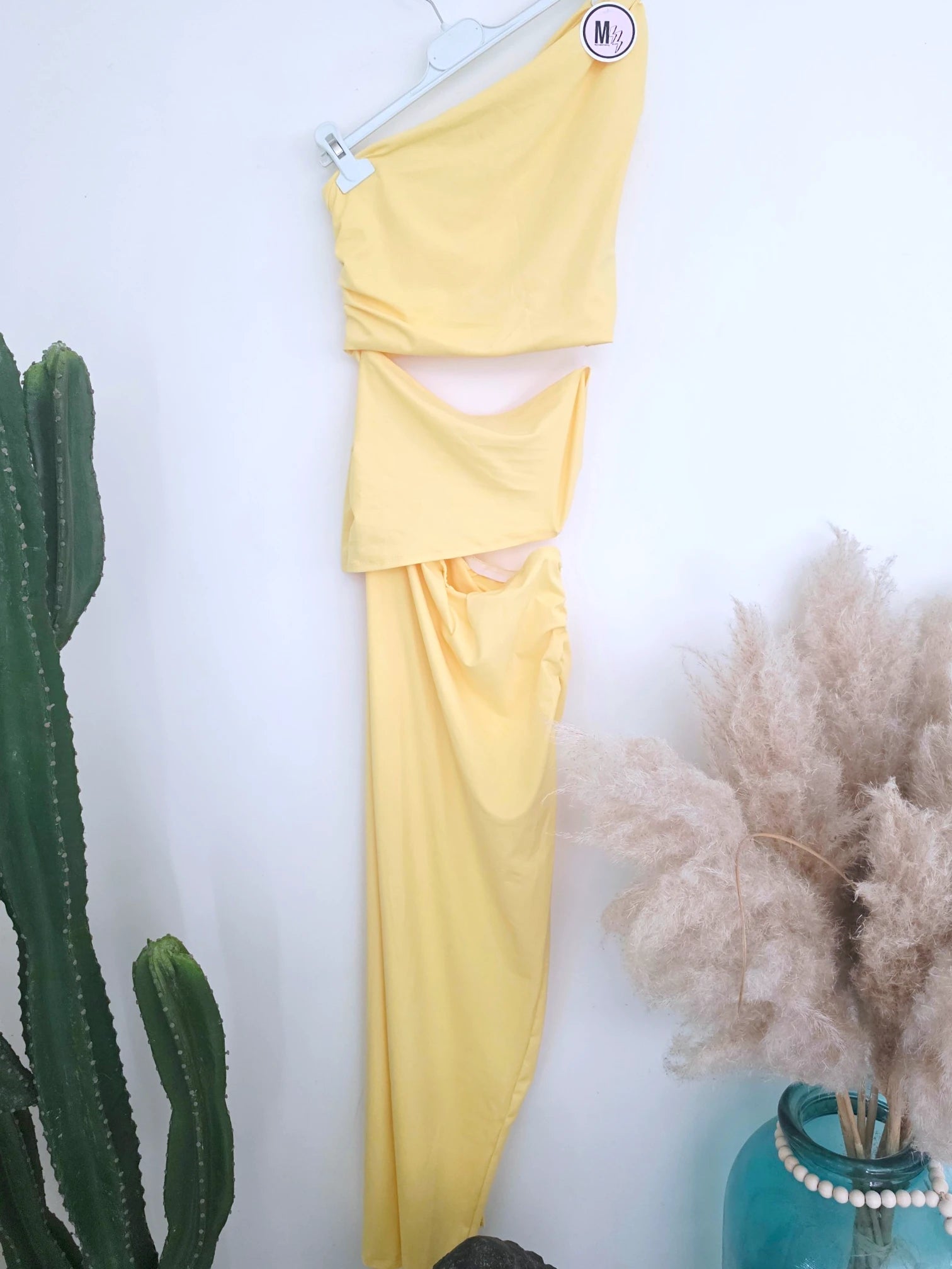 Robe asymétrique jaune