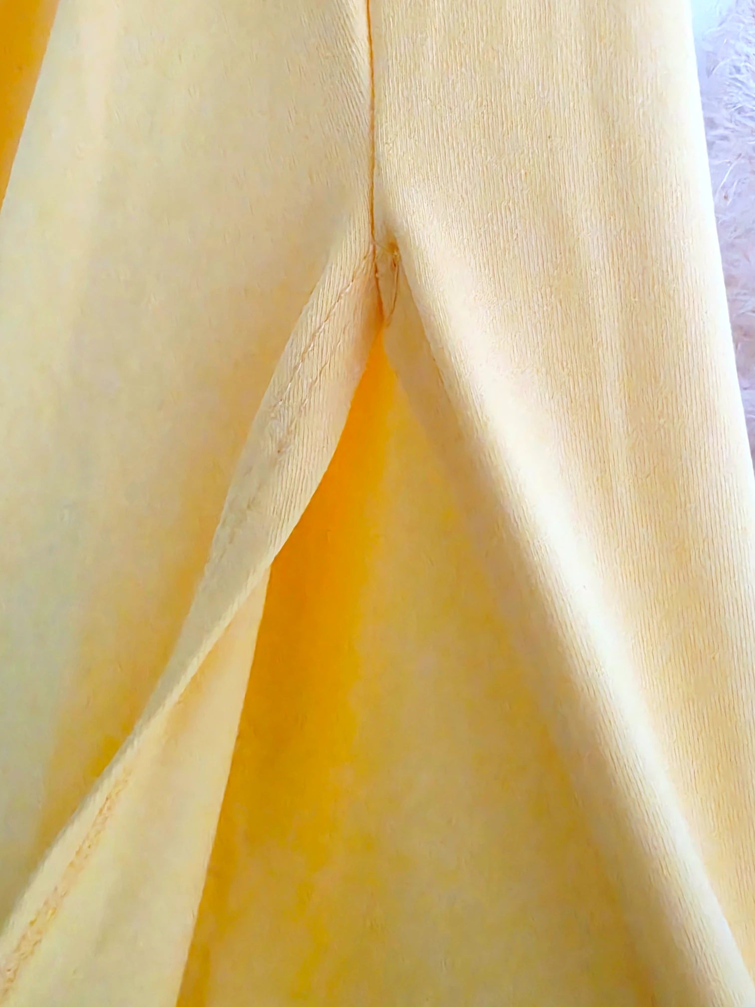 Robe asymétrique jaune