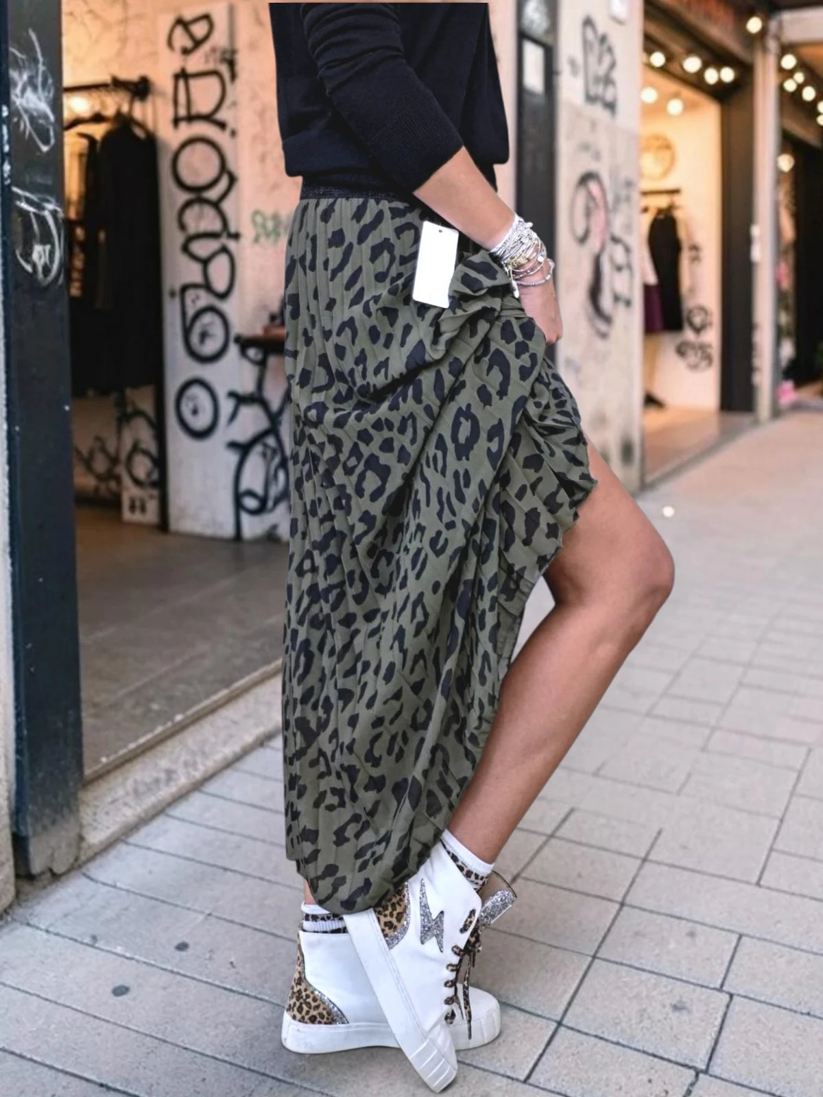 Jupe kaki à imprimé léopard - 𝐌𝐚𝐫𝐢𝐧𝐚𝟒𝟒𝐟𝐚𝐦𝐢𝐥𝐲