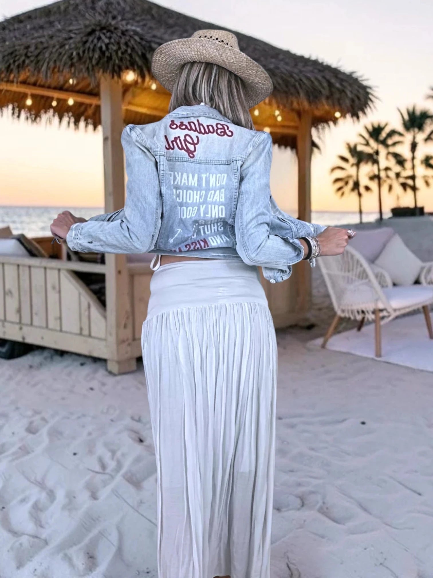 Veste en jean entièrement customisée