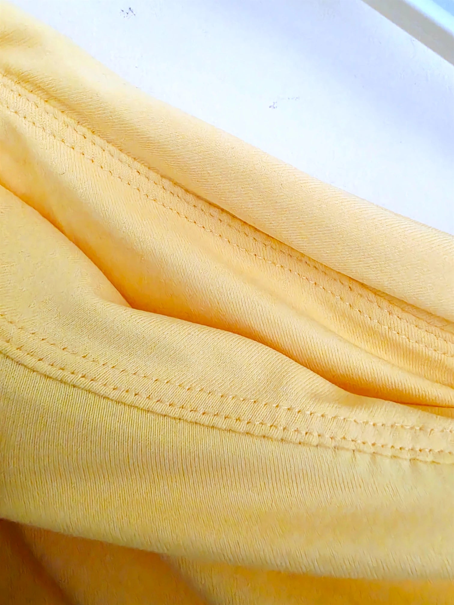 Robe asymétrique jaune