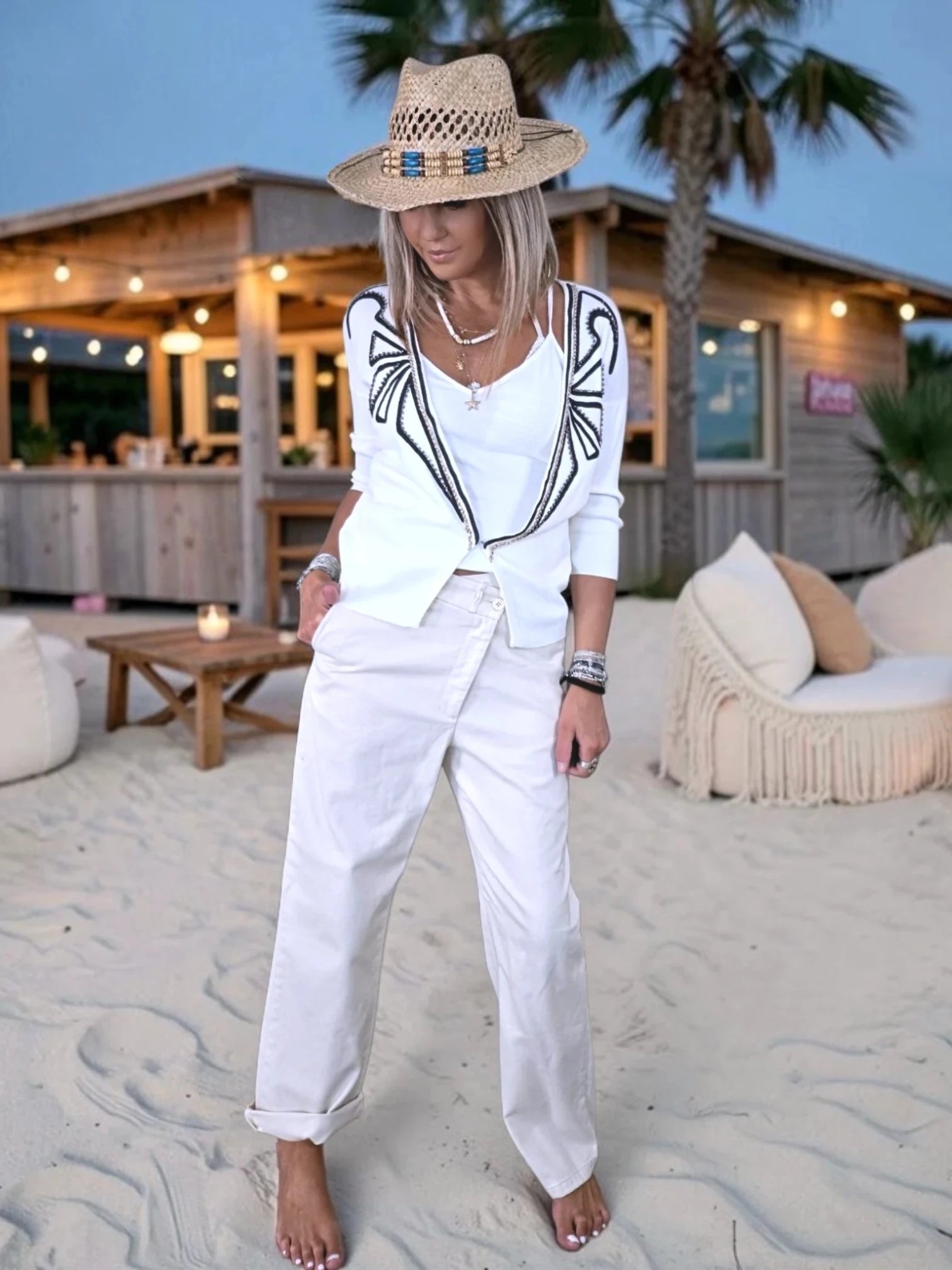 Pantalon écru taille asymétrique