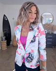Veste blanche cintrée à imprimé skull - 𝐌𝐚𝐫𝐢𝐧𝐚𝟒𝟒𝐟𝐚𝐦𝐢𝐥𝐲