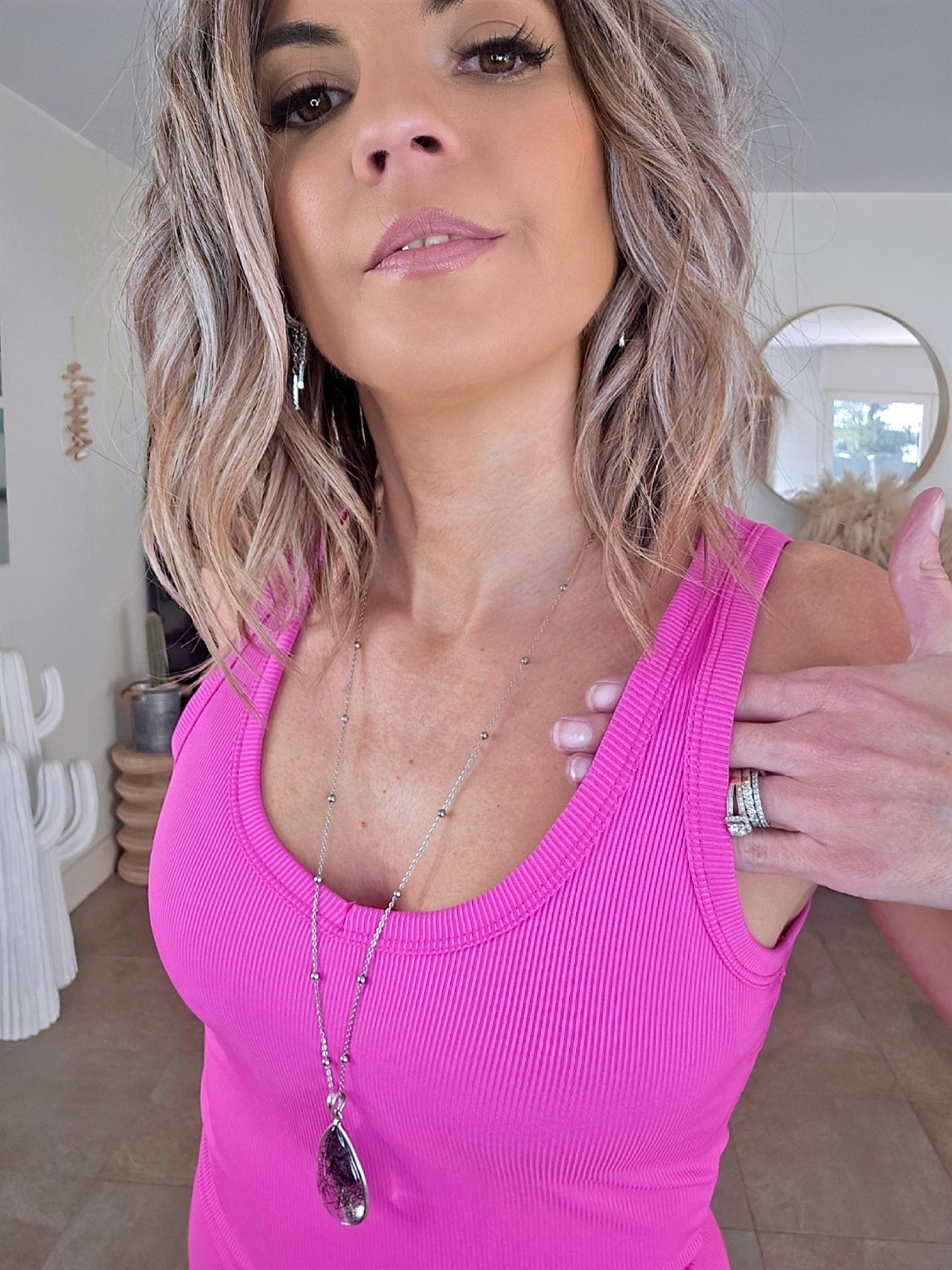 Débardeur rose fuchsia à maille côtelée - 𝐌𝐚𝐫𝐢𝐧𝐚𝟒𝟒𝐟𝐚𝐦𝐢𝐥𝐲