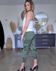 Pantalon cargo satiné kaki