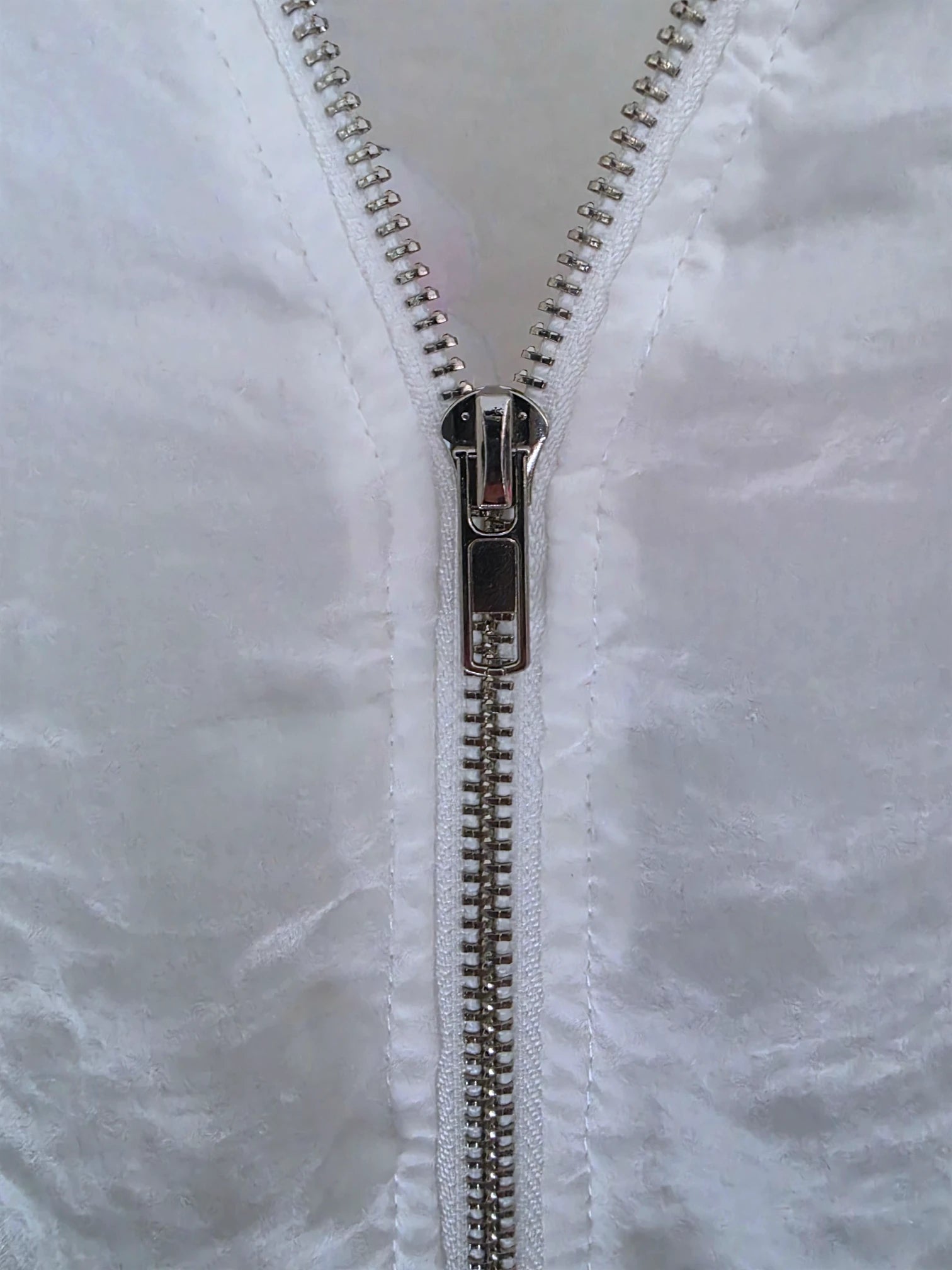 Veste blanche à imprimé japonais au dos