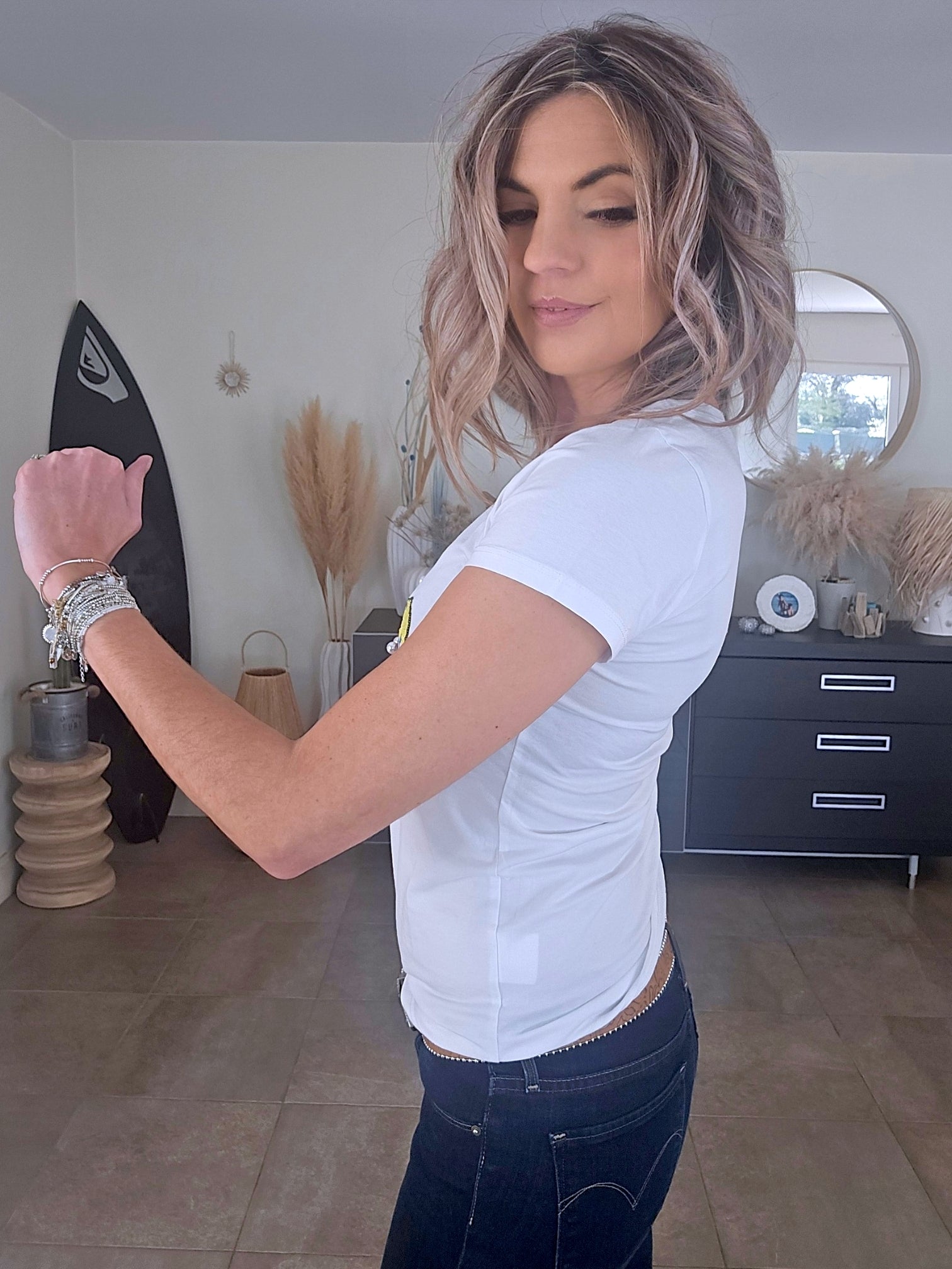 T-shirt blanc Bomba Lol - 𝐌𝐚𝐫𝐢𝐧𝐚𝟒𝟒𝐟𝐚𝐦𝐢𝐥𝐲