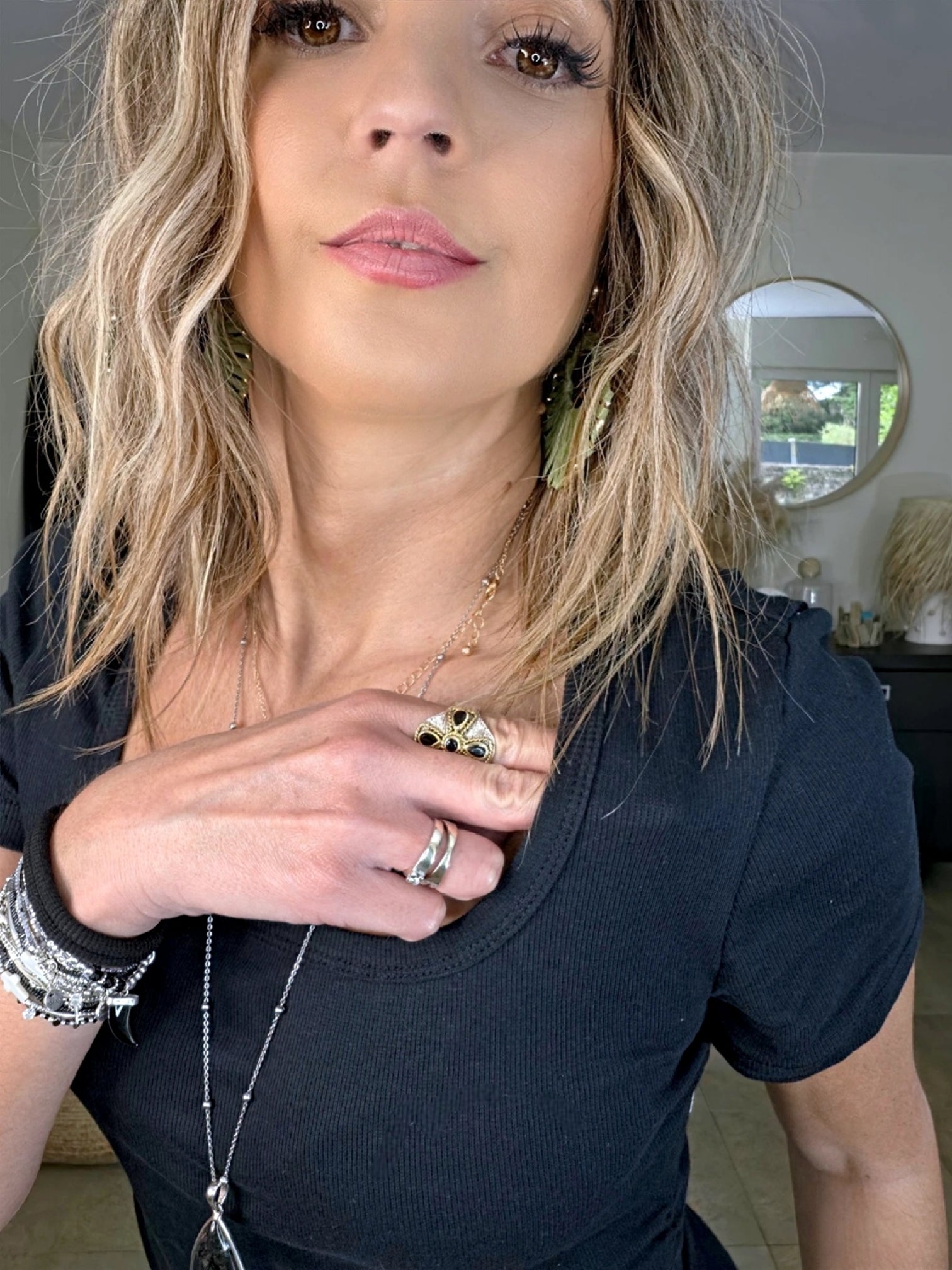 T-shirt noir à maille côtelée - 𝐌𝐚𝐫𝐢𝐧𝐚𝟒𝟒𝐟𝐚𝐦𝐢𝐥𝐲