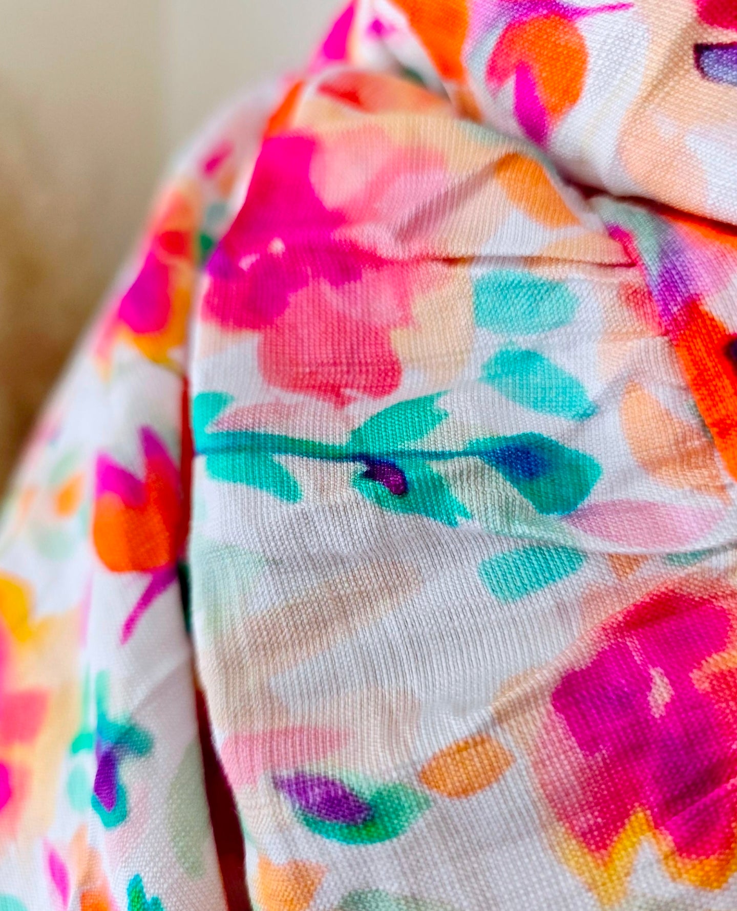 Jupe blanche à imprimé fleuri - 𝐌𝐚𝐫𝐢𝐧𝐚𝟒𝟒𝐟𝐚𝐦𝐢𝐥𝐲