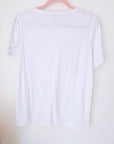 T-shirt blanc à inscriptions rouges - 𝐌𝐚𝐫𝐢𝐧𝐚𝟒𝟒𝐟𝐚𝐦𝐢𝐥𝐲