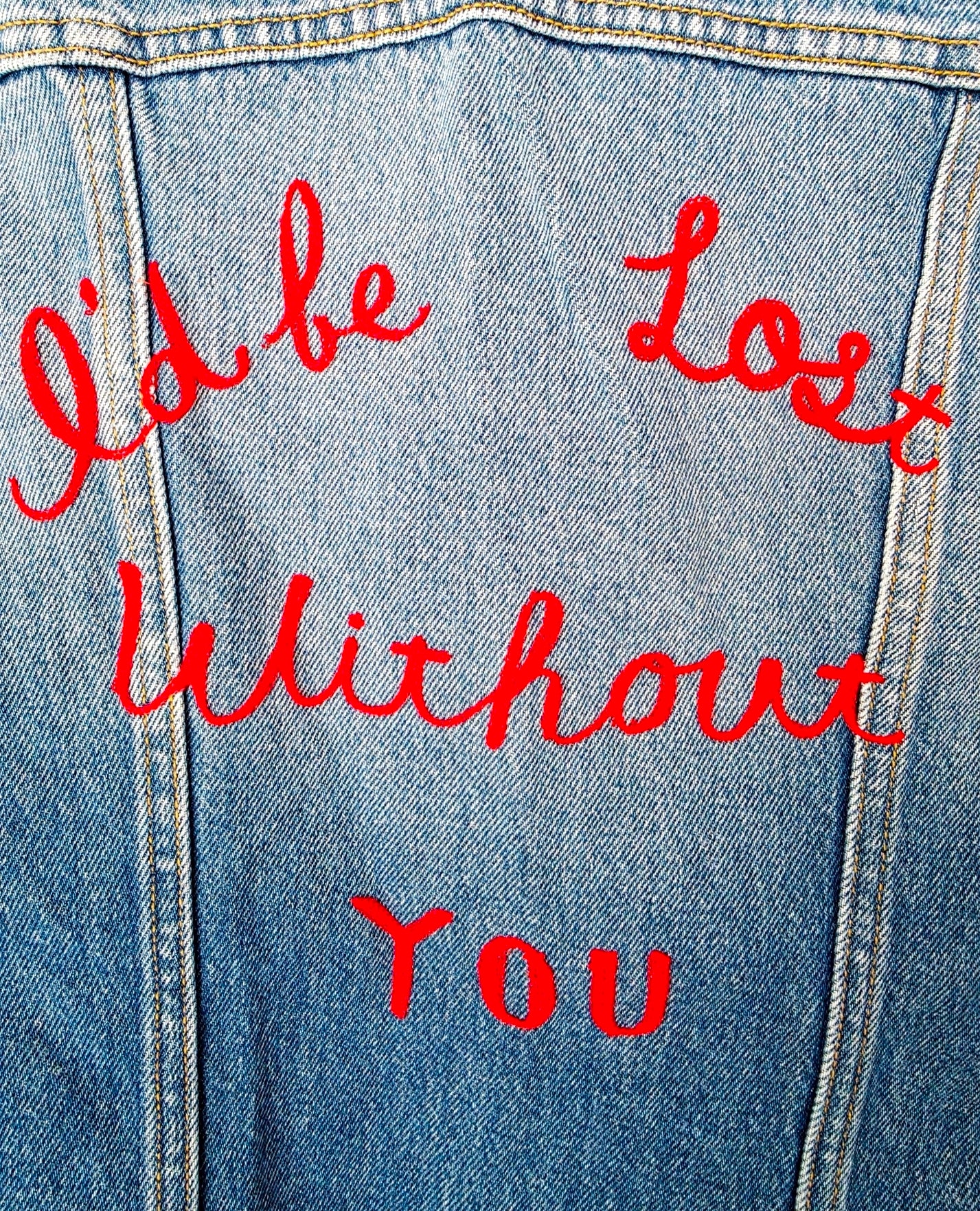 Veste en jean à inscriptions - 𝐌𝐚𝐫𝐢𝐧𝐚𝟒𝟒𝐟𝐚𝐦𝐢𝐥𝐲