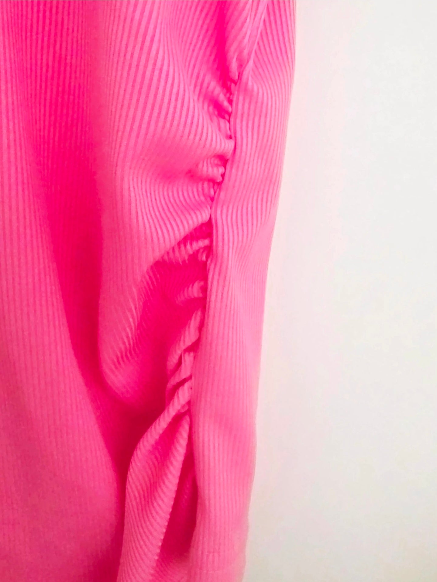 Débardeur rose à maille côtelée extensible