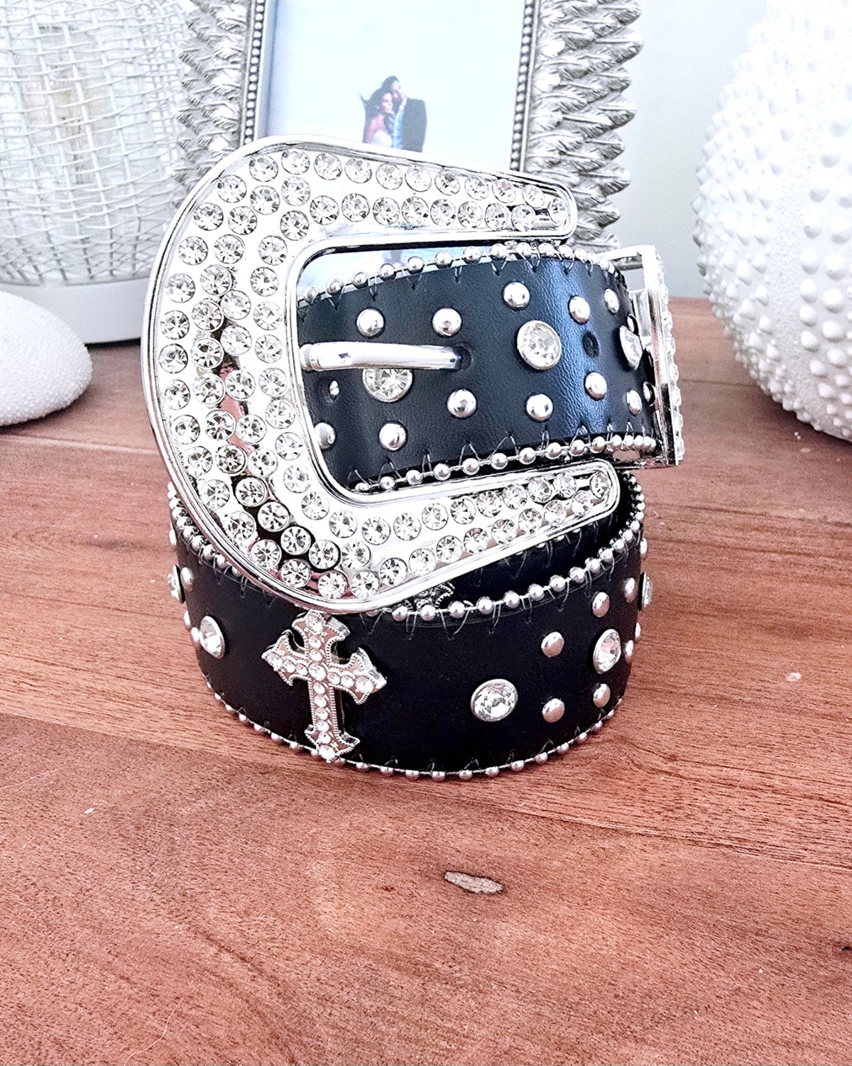 Ceinture noire à clous en strass rock - 𝐌𝐚𝐫𝐢𝐧𝐚𝟒𝟒𝐟𝐚𝐦𝐢𝐥𝐲