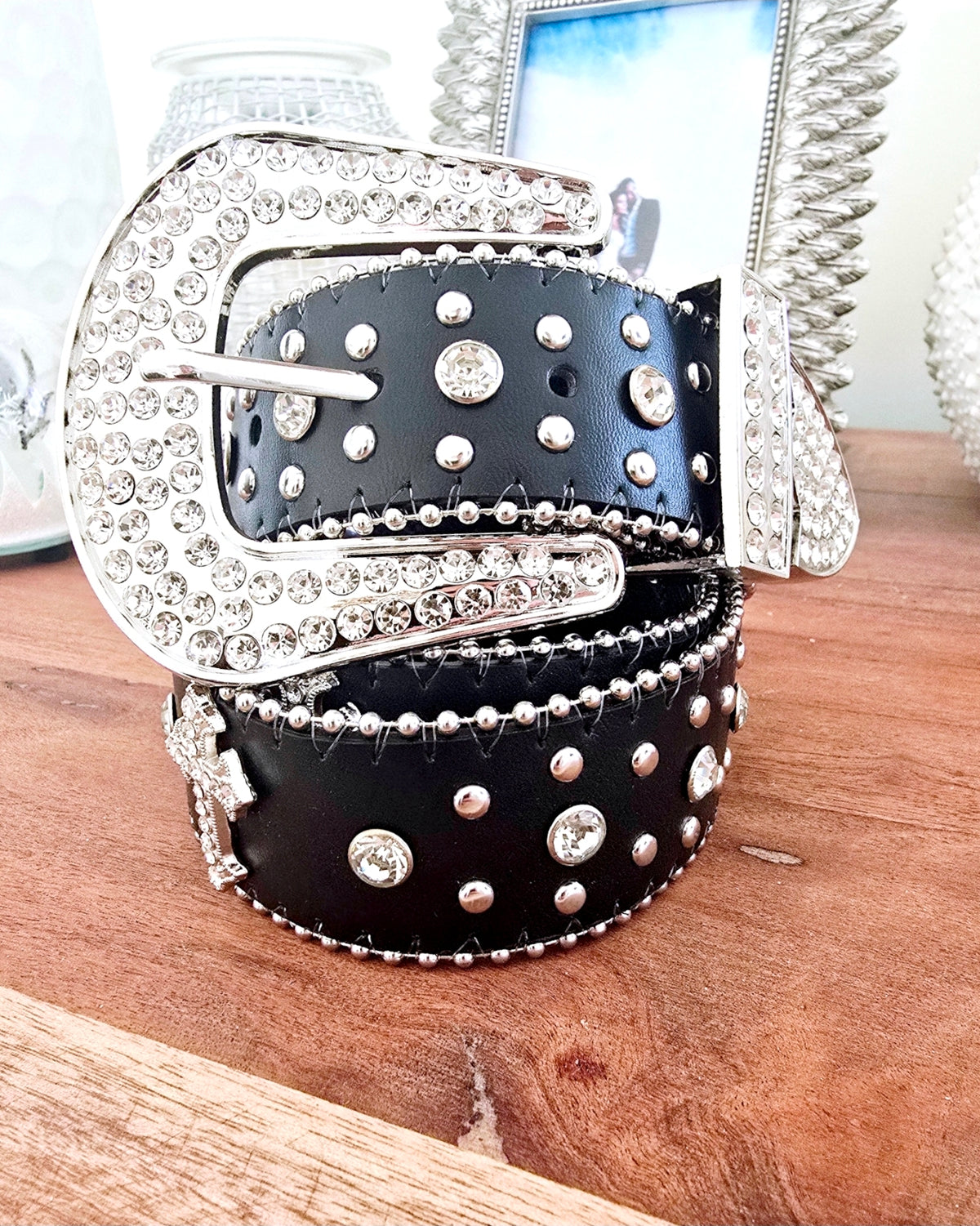 Ceinture noire à clous en strass rock - 𝐌𝐚𝐫𝐢𝐧𝐚𝟒𝟒𝐟𝐚𝐦𝐢𝐥𝐲