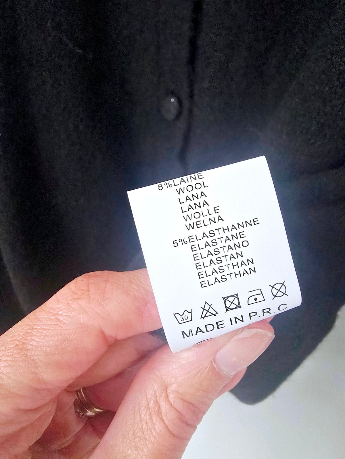 Cardigan noir à maille douce et chaude - 𝐌𝐚𝐫𝐢𝐧𝐚𝟒𝟒𝐟𝐚𝐦𝐢𝐥𝐲