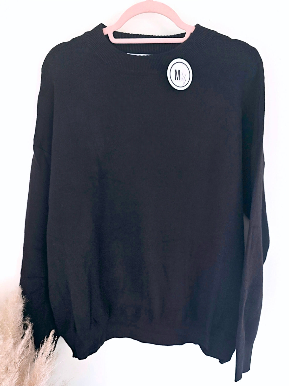 Pull noir à inscriptions au dos - 𝐌𝐚𝐫𝐢𝐧𝐚𝟒𝟒𝐟𝐚𝐦𝐢𝐥𝐲