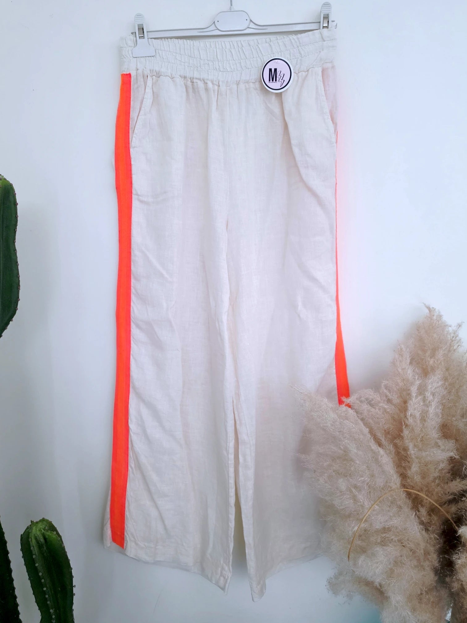 Ensemble veste + Pantalon en lin écru à bandes latérales fluo