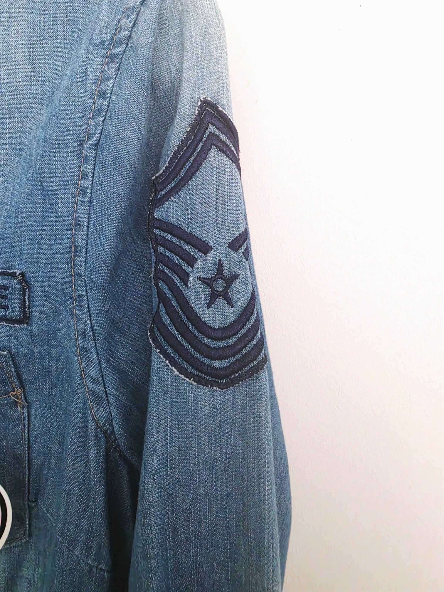 Chemise bleue en jean fine en coton