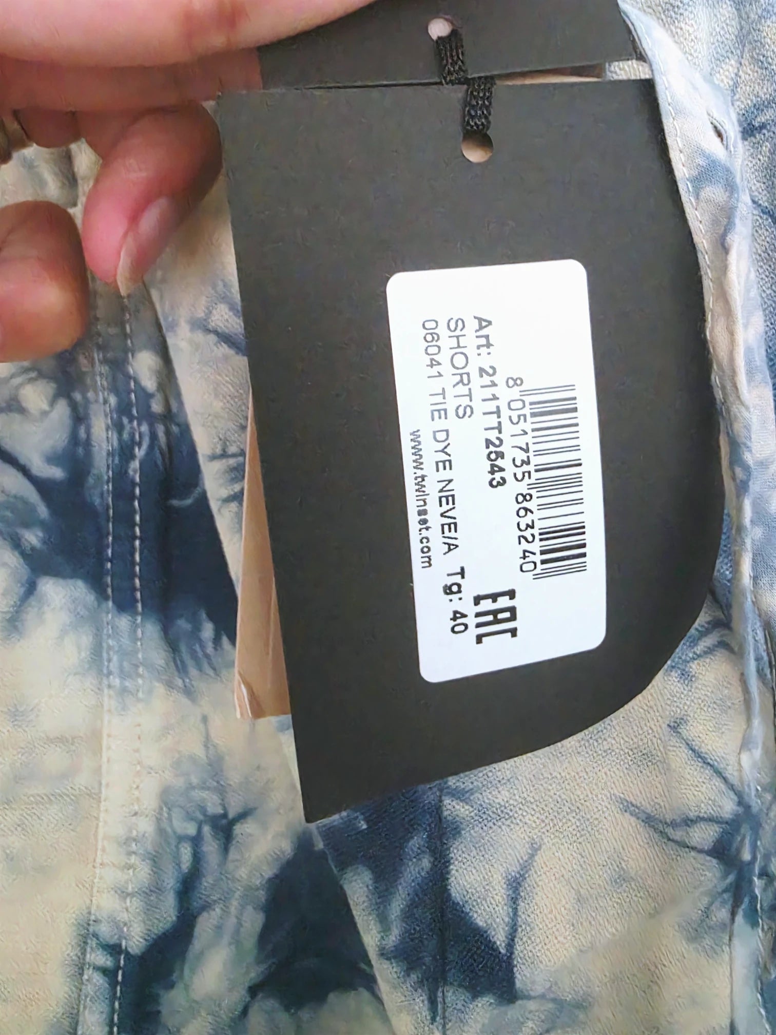 Short tie and dye bleu
