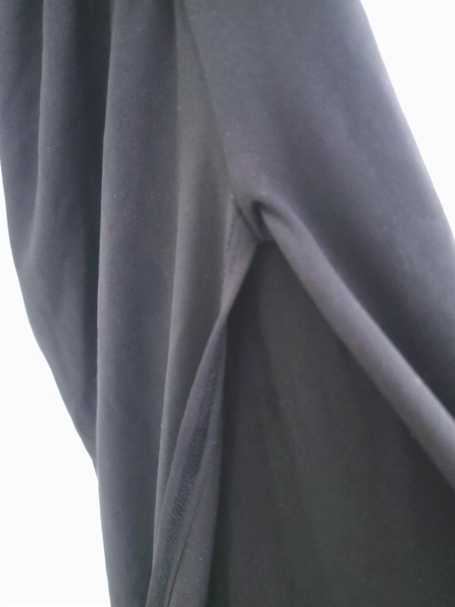 Robe fendu noire en lycra