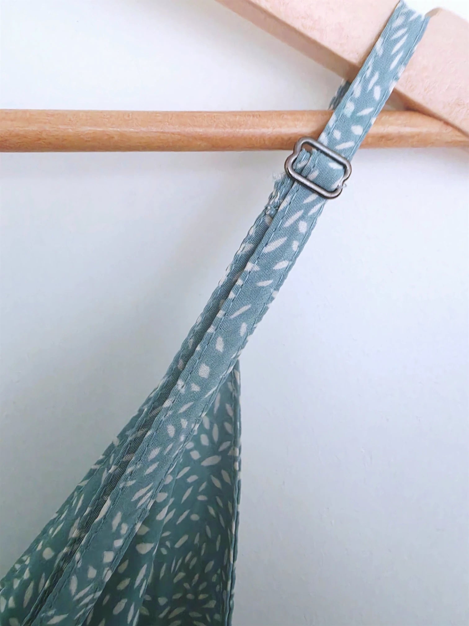 Robe longue vert d'eau à imprimé
